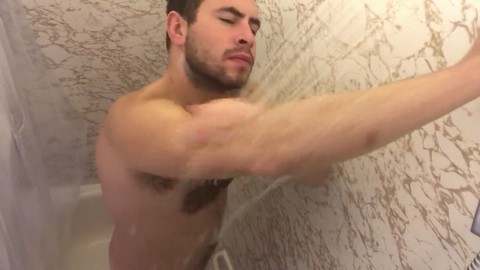 Soapy fun in the bathroom: real showering moments